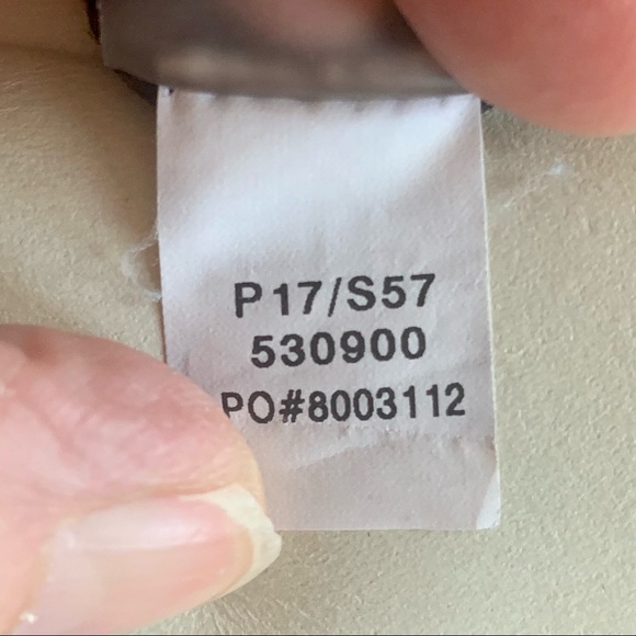 TITLE NINE “Not So Tight” Black Stretch Capri Pants Size XS Yoga Workout Running - Picture 13 of 14